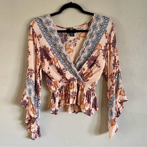 Floral Bohemian Crop Top - Picture 1 of 11